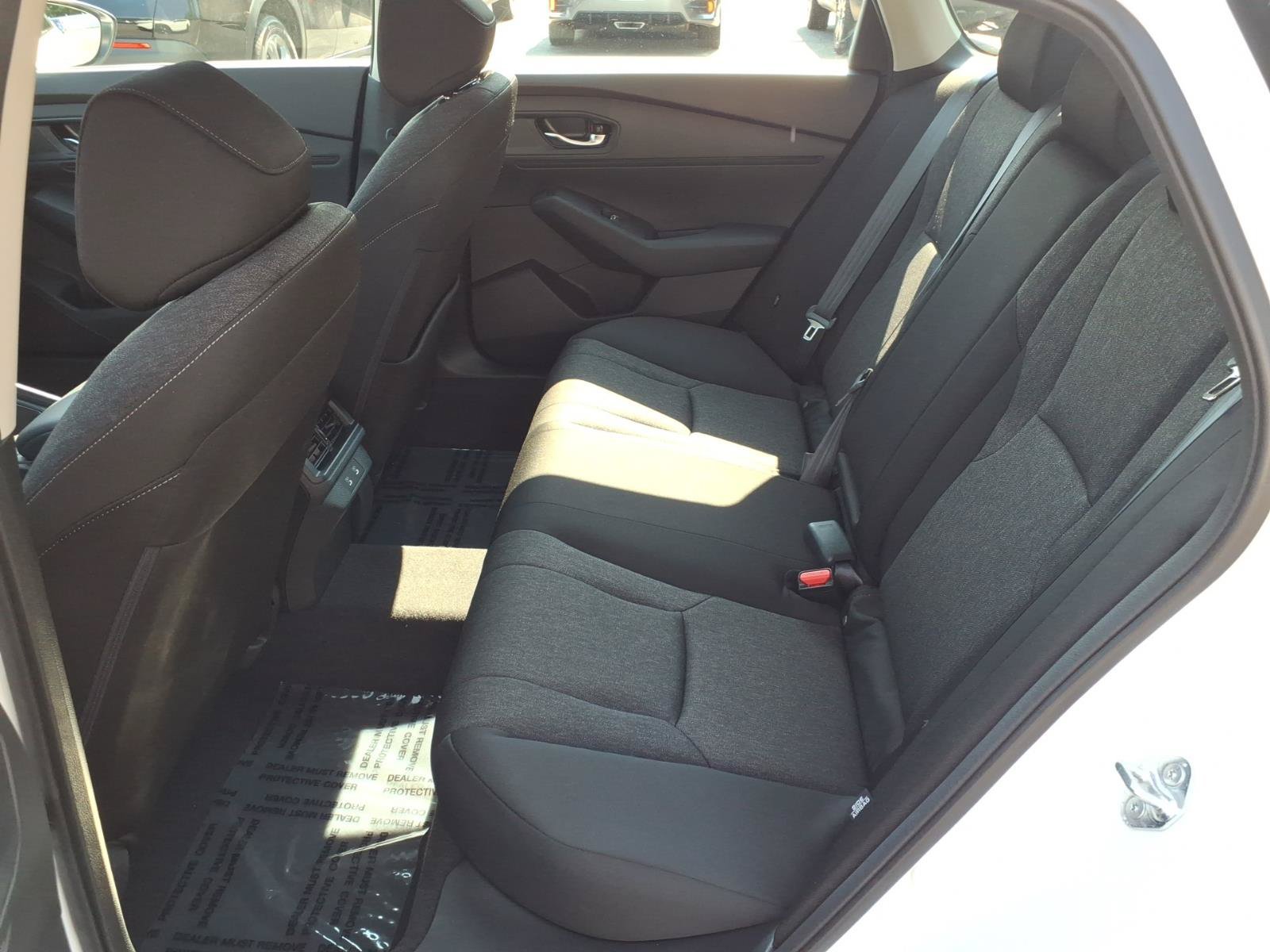 Certified 2025 Honda Accord SE image 7