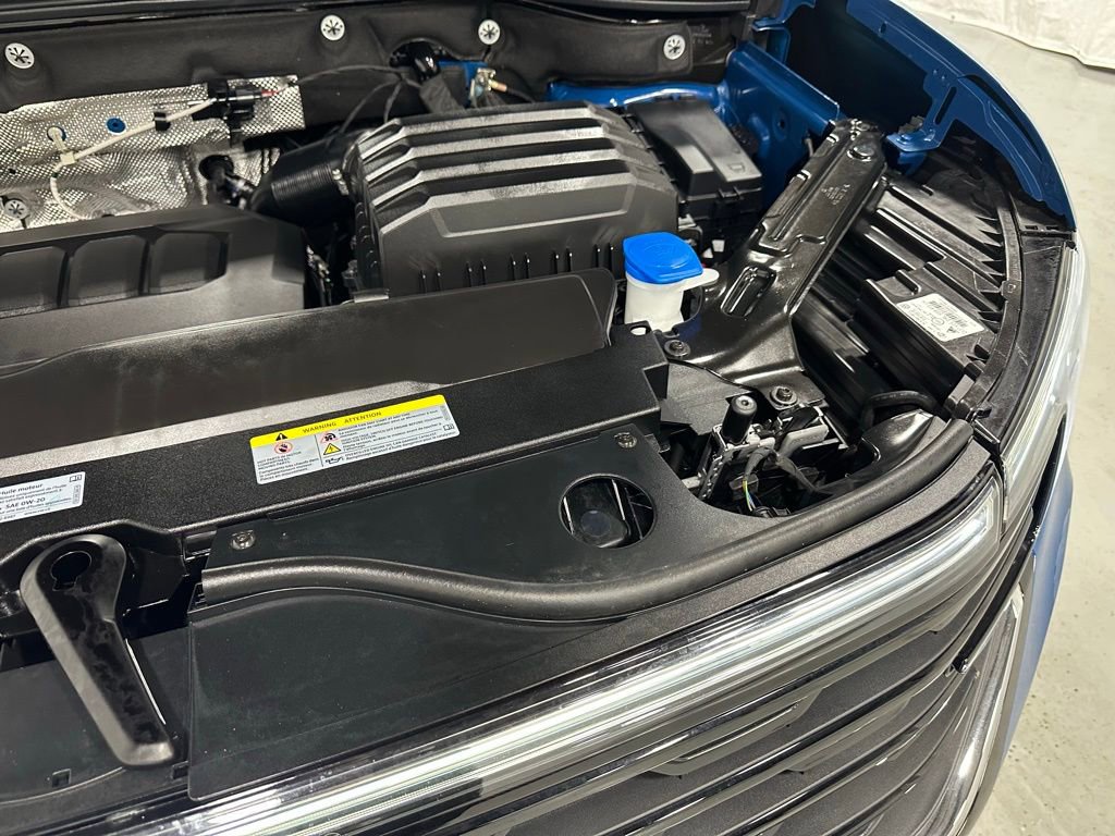 Used 2025 Volkswagen Atlas Cross Sport SE image 71