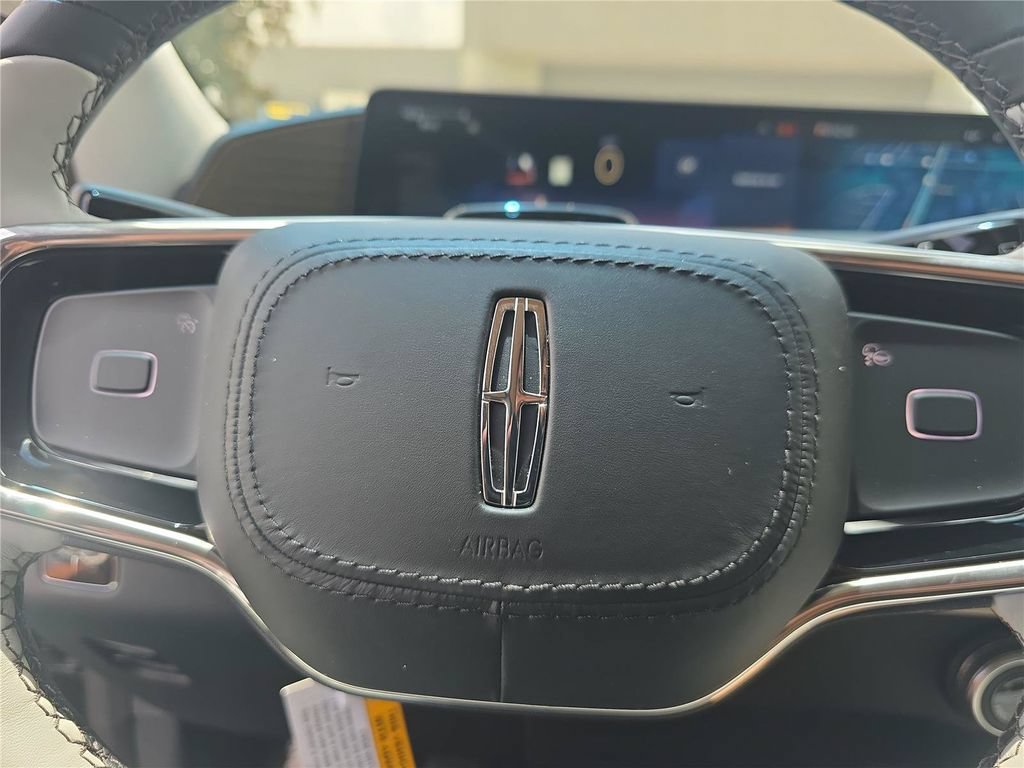 New 2027 Lincoln Navigator L Black Label RWD image 24
