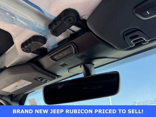 Used 2023 Jeep Wrangler Unlimited Rubicon 4xe image 32