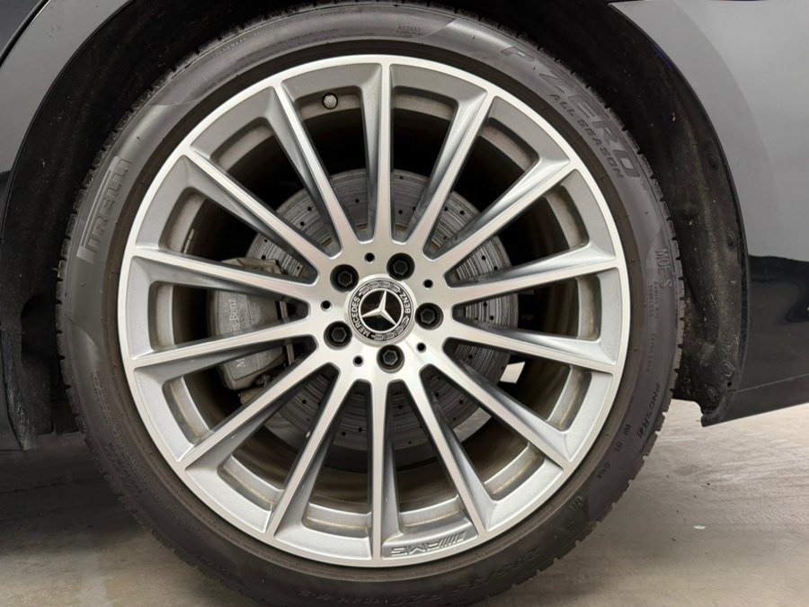 Used 2022 Mercedes-Benz S 580 4MATIC Sedan w/ AMG Line Package image 92