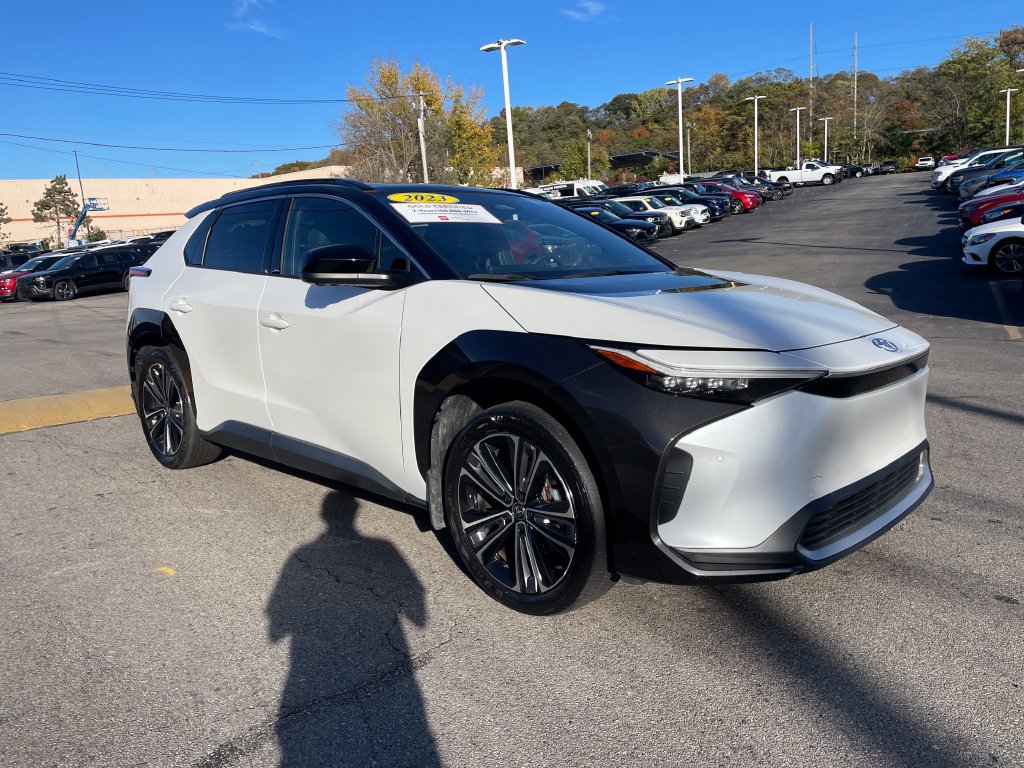 Used 2023 Toyota bZ4X AWD w/ Weather Package image 7