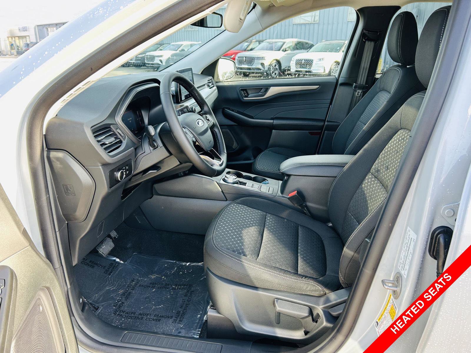 New 2026 Ford Escape Active w/ Cold Weather Package AWD/4WD image 3