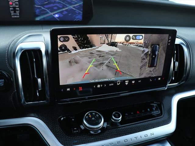 Used 2025 Ford Expedition Max Platinum w/ Stealth Appearance Package image 26