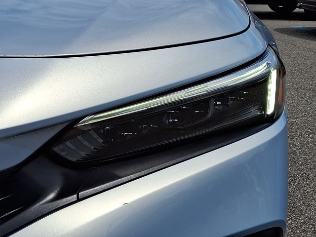 Used 2023 Honda Civic Touring image 10