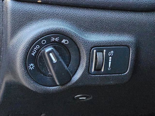 Used 2015 Dodge Dart SXT FWD image 16