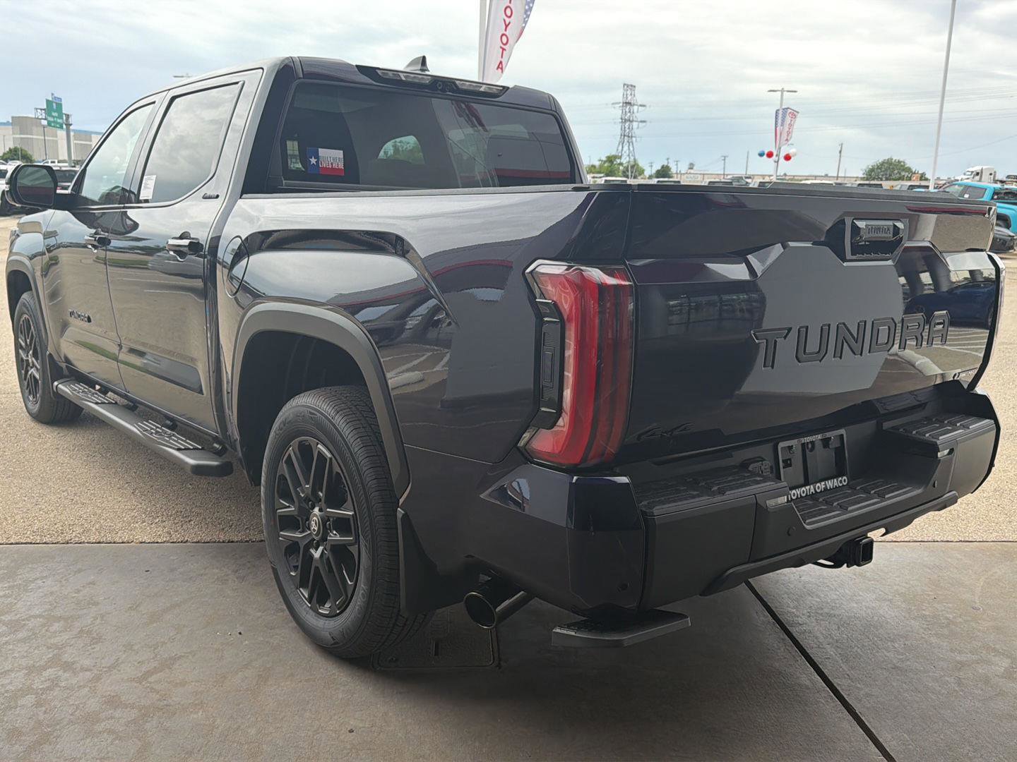 New 2026 Toyota Tundra Limited AWD/4WD image 4