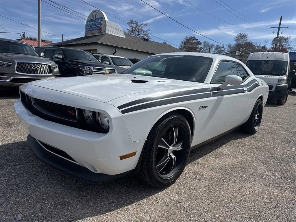 Used 2013 Dodge Challenger R/T image 3