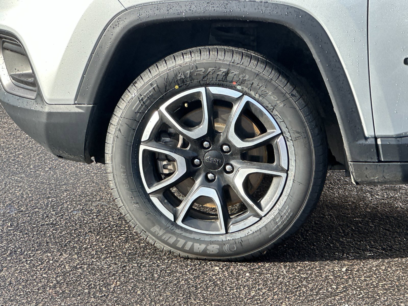 Used 2024 Jeep Compass Trailhawk image 24