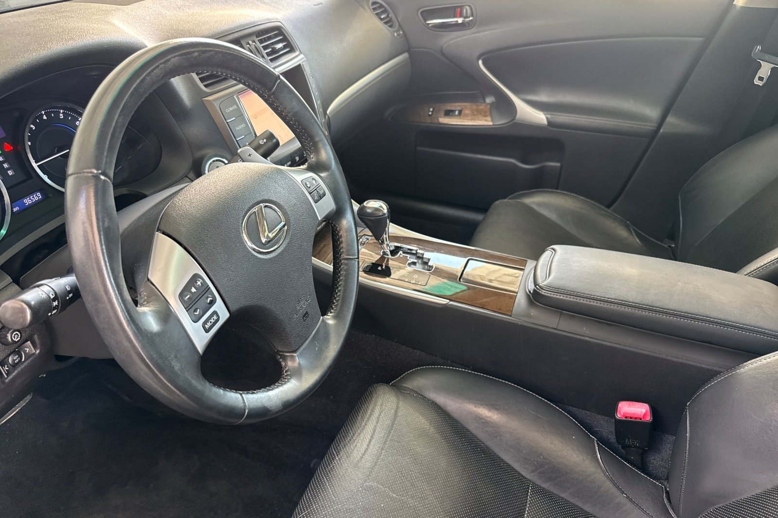 Used 2013 Lexus IS 250 w/ Premium Pkg Value Edition RWD image 11