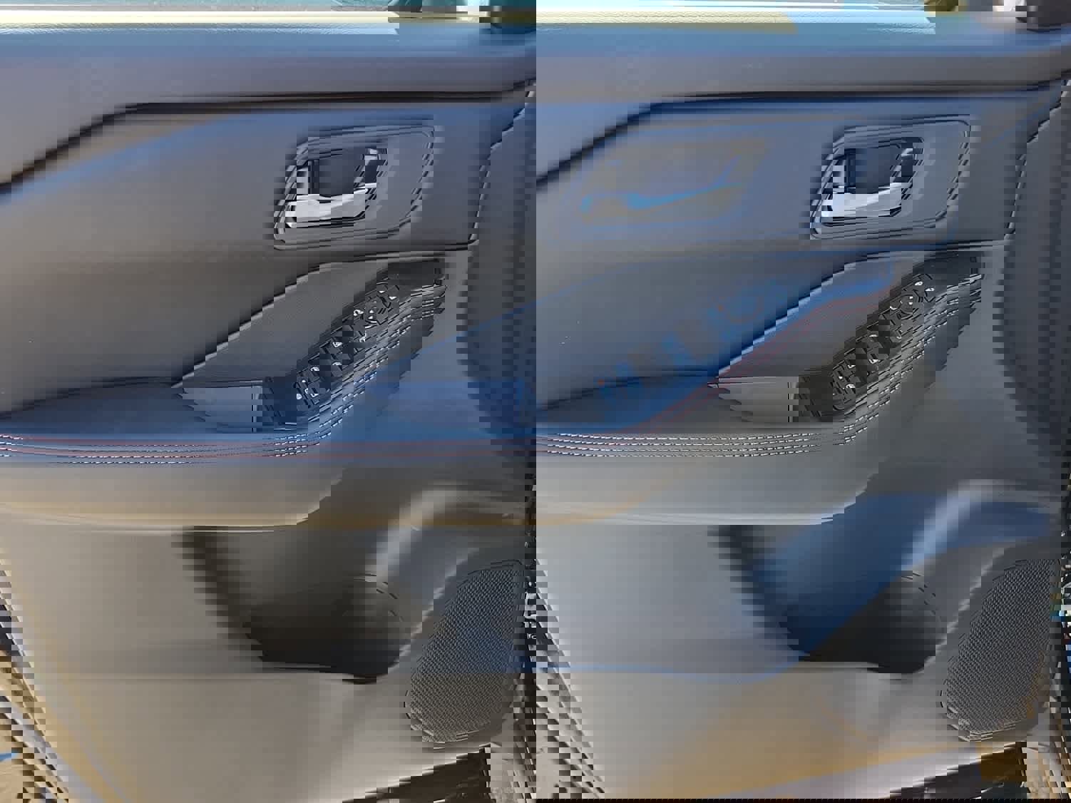 New 2026 Nissan Rogue SV image 9