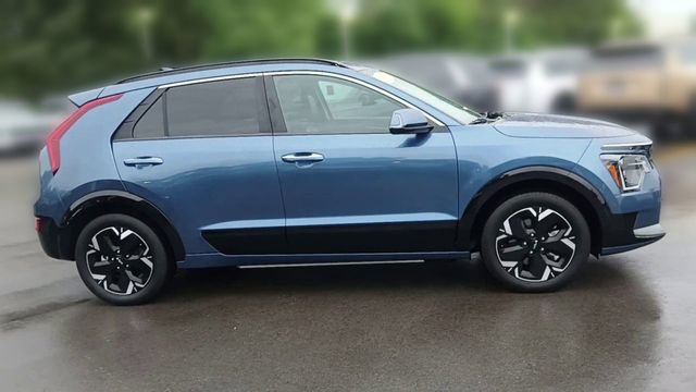 Certified 2024 Kia Niro Wave w/ Wave Preserve Package FWD image 4