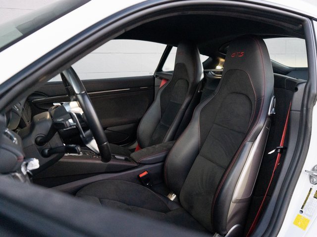 Certified 2024 Porsche 718 Cayman GTS image 5