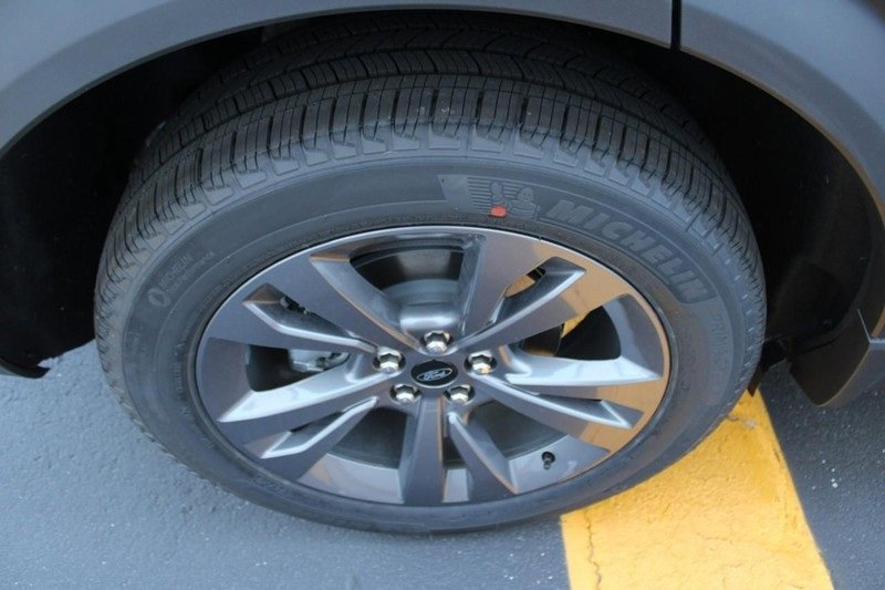 New 2025 Ford Explorer Active w/ Active Comfort Package image 5