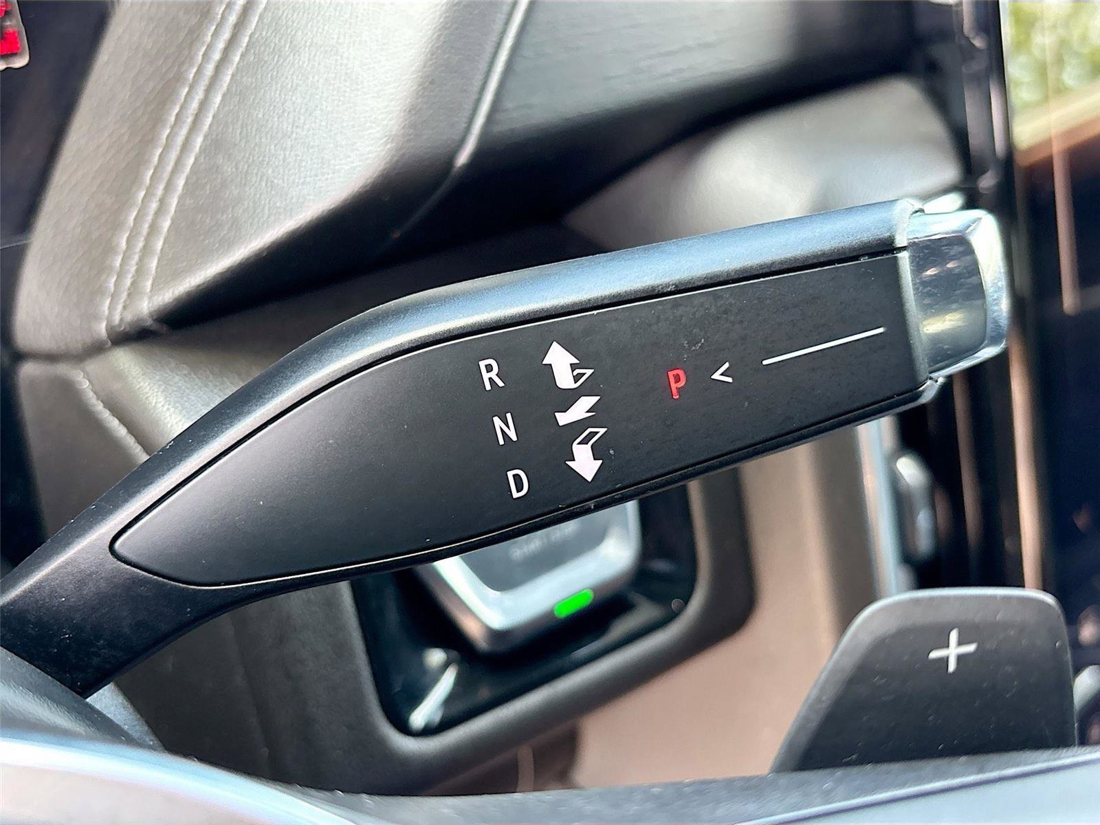 Used 2025 GMC Yukon Denali RWD image 17