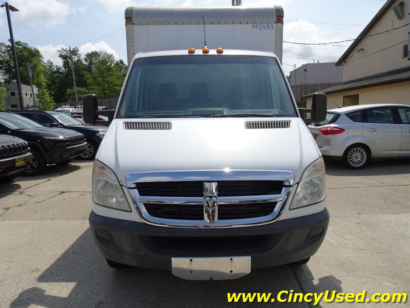 Used 2007 Dodge Sprinter 3500 RWD image 2