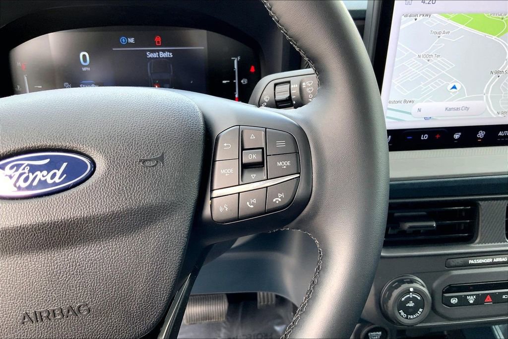 Used 2025 Ford Maverick Lariat w/ Black Appearance Package AWD/4WD image 18