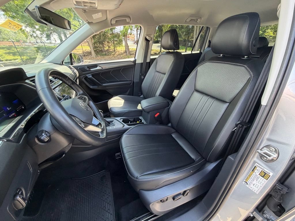 Certified 2023 Volkswagen Tiguan SE FWD image 11