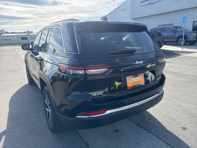 Certified 2024 Jeep Grand Cherokee Limited image 3