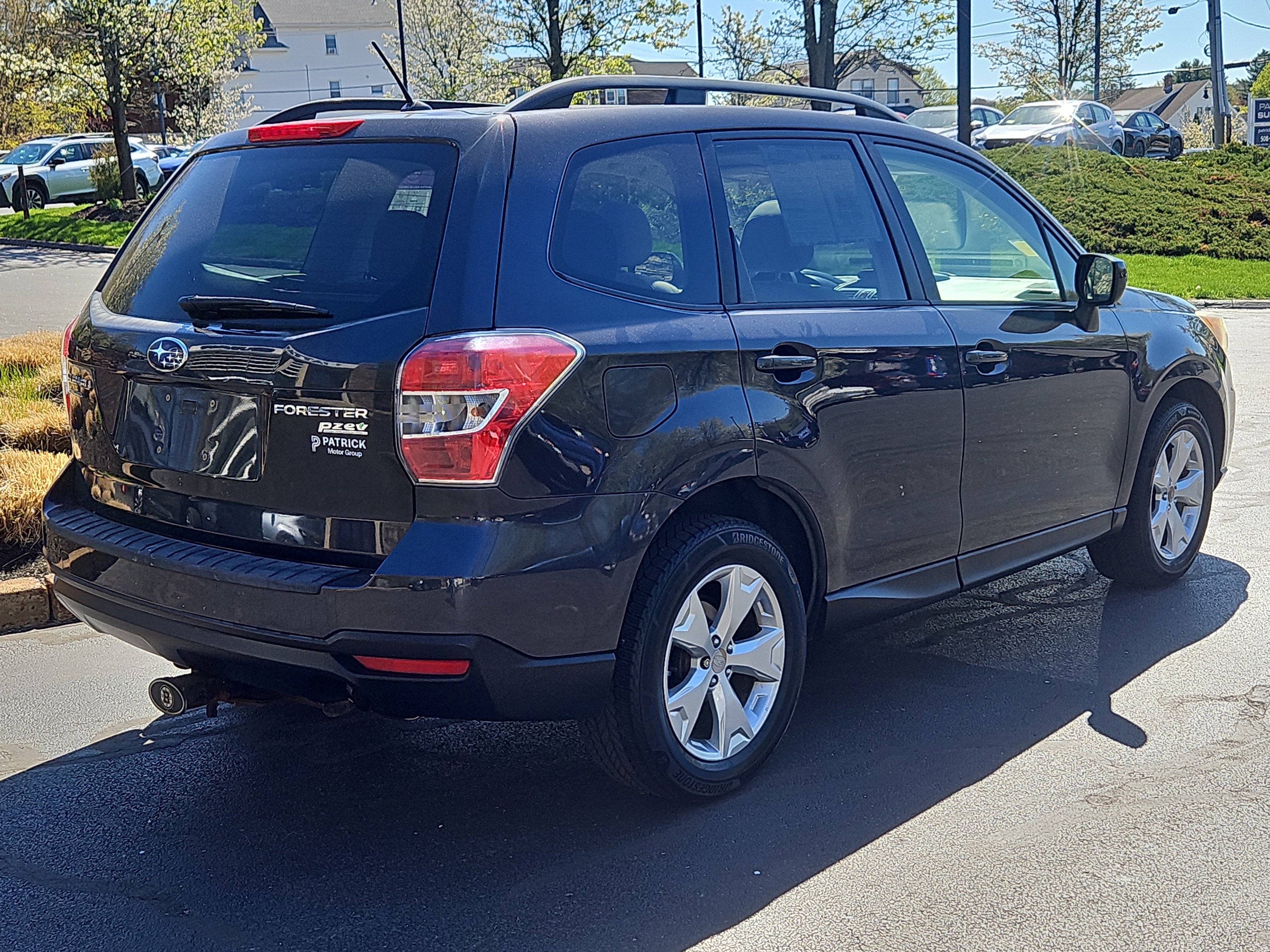 Used 2015 Subaru Forester 2.5i Premium w/ All-Weather Package AWD/4WD image 2