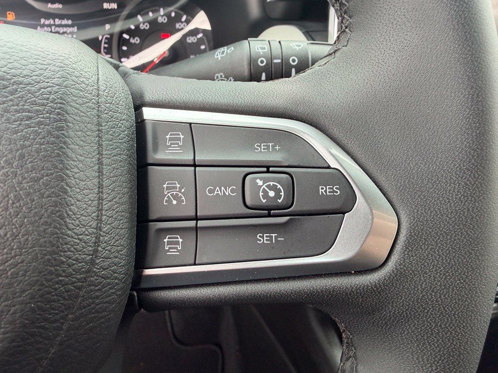 Used 2026 Jeep Compass Limited AWD/4WD image 12