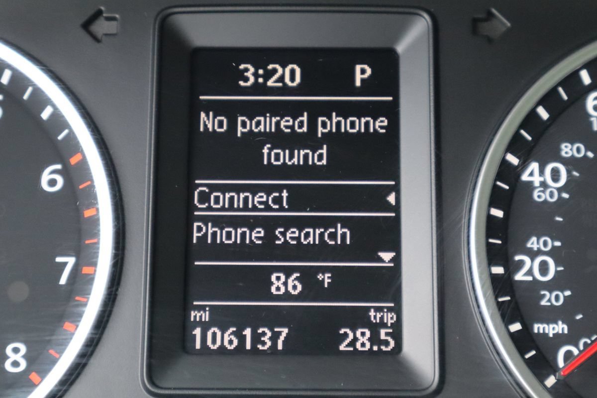 Used 2014 Volkswagen Tiguan SEL AWD/4WD image 46