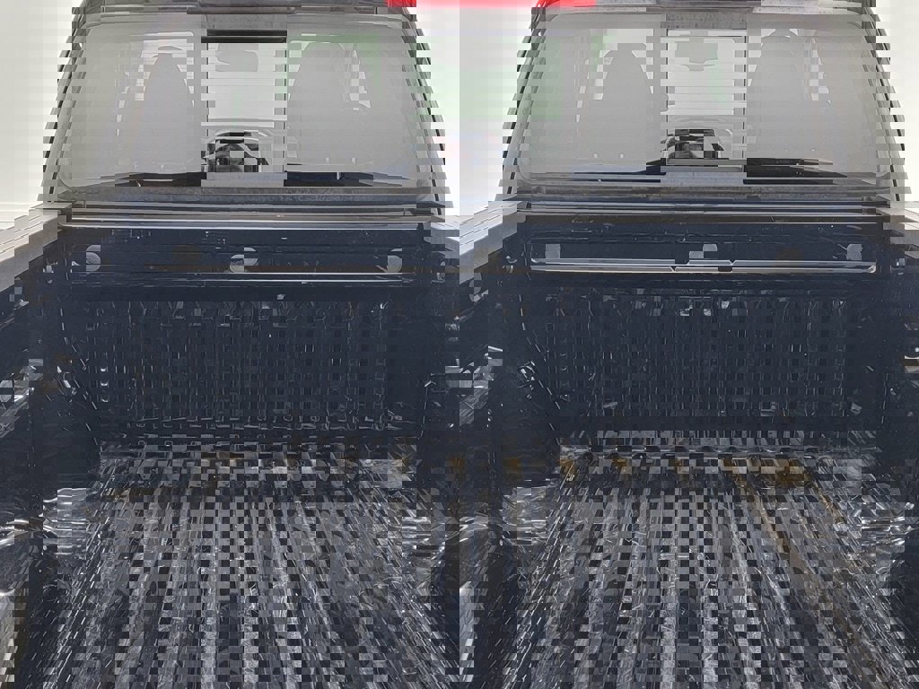 Used 2018 GMC Canyon SLE w/ SLE Convenience Package image 27