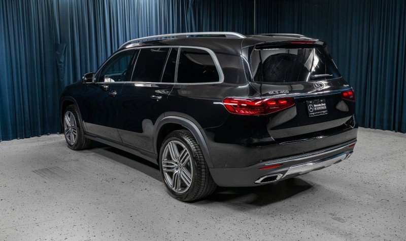 New 2026 Mercedes-Benz GLS 450 4MATIC image 10