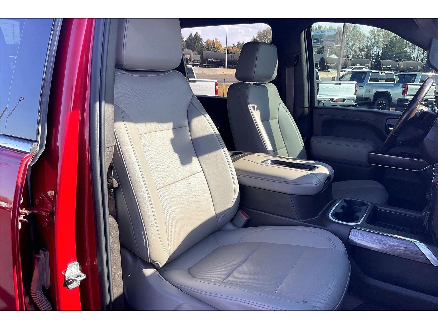 Used 2021 Chevrolet Silverado 2500 LTZ AWD/4WD image 8