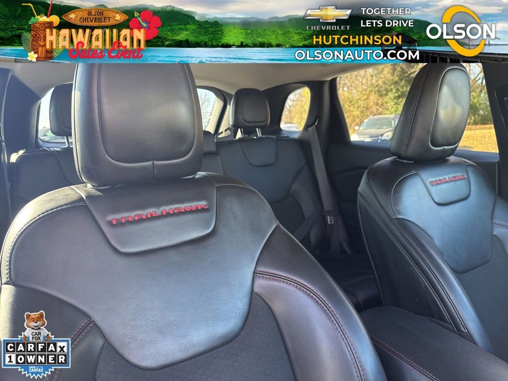 Used 2022 Jeep Cherokee Trailhawk image 30