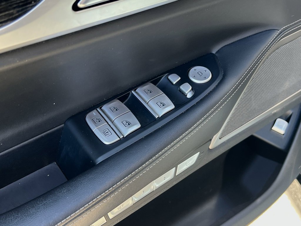 Used 2018 BMW 750i xDrive image 10