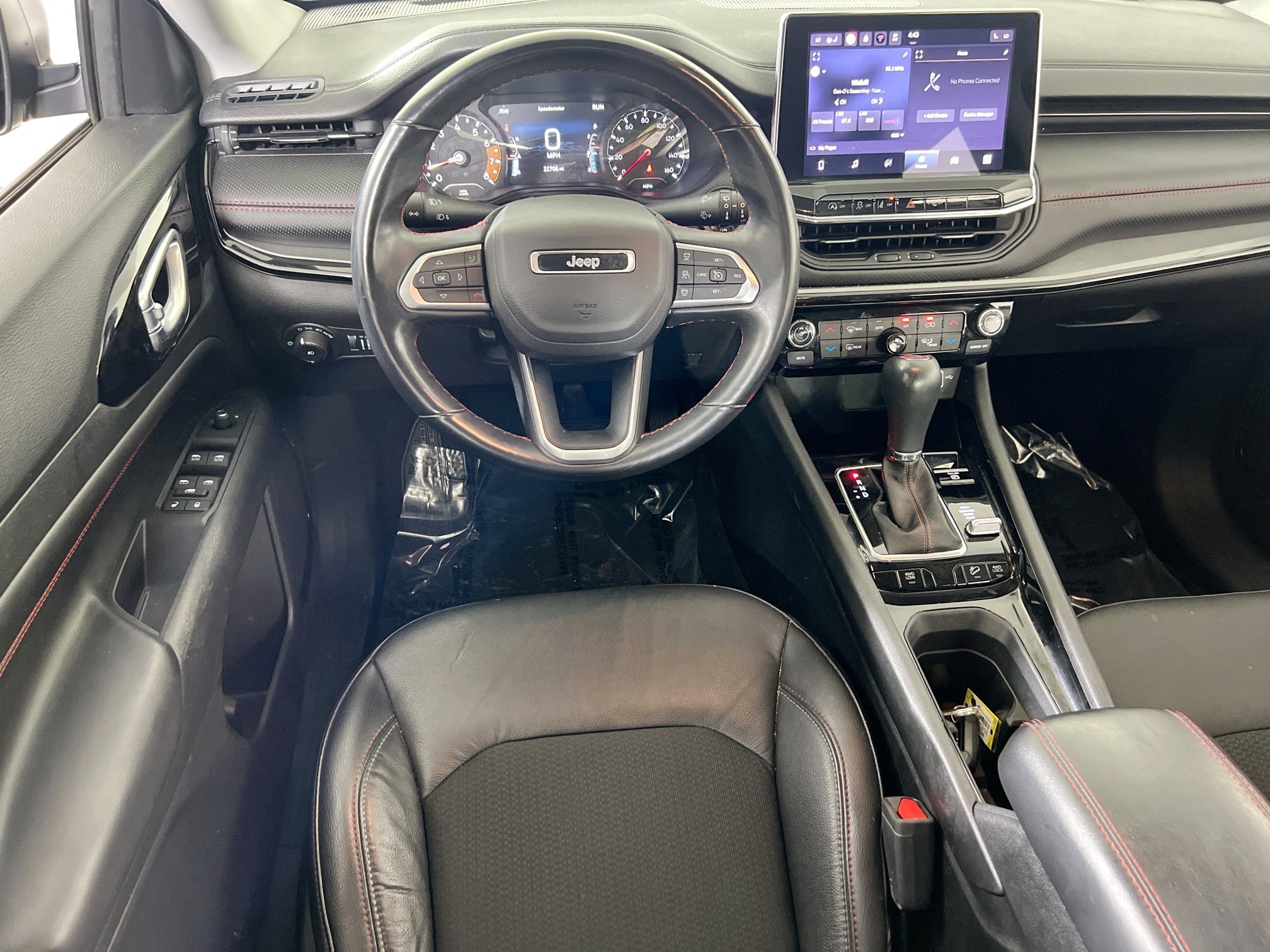 Used 2022 Jeep Compass Trailhawk w/ Trailhawk Convenience Group image 18