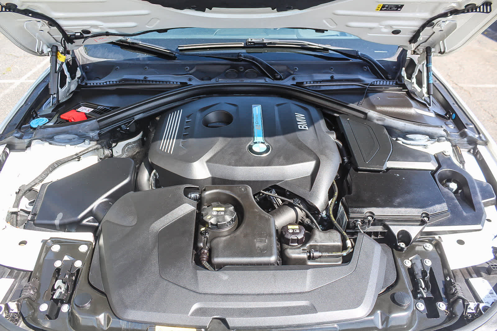 Used 2018 BMW 330e image 26