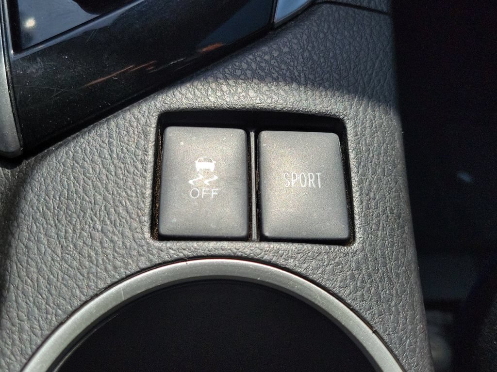 Used 2017 Toyota Corolla SE FWD image 29