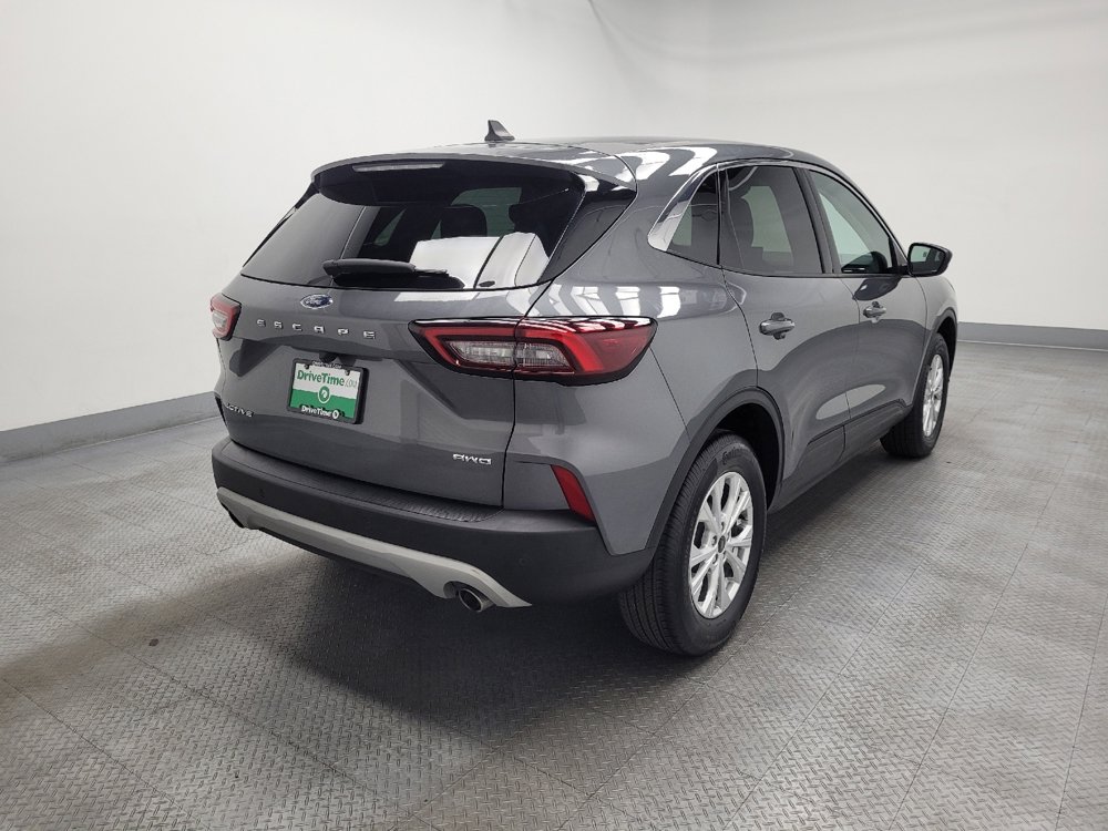 Used 2024 Ford Escape Active w/ Tech Pack #1 AWD/4WD image 9