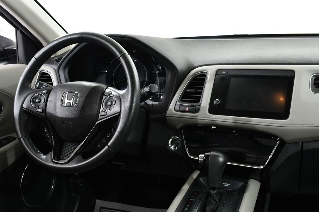 Used 2019 Honda HR-V Touring image 8
