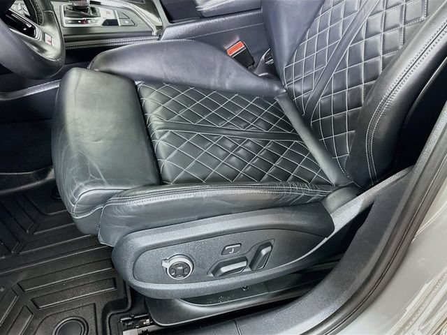 Used 2019 Audi S4 Premium Plus w/ Premium Plus Package AWD/4WD image 24