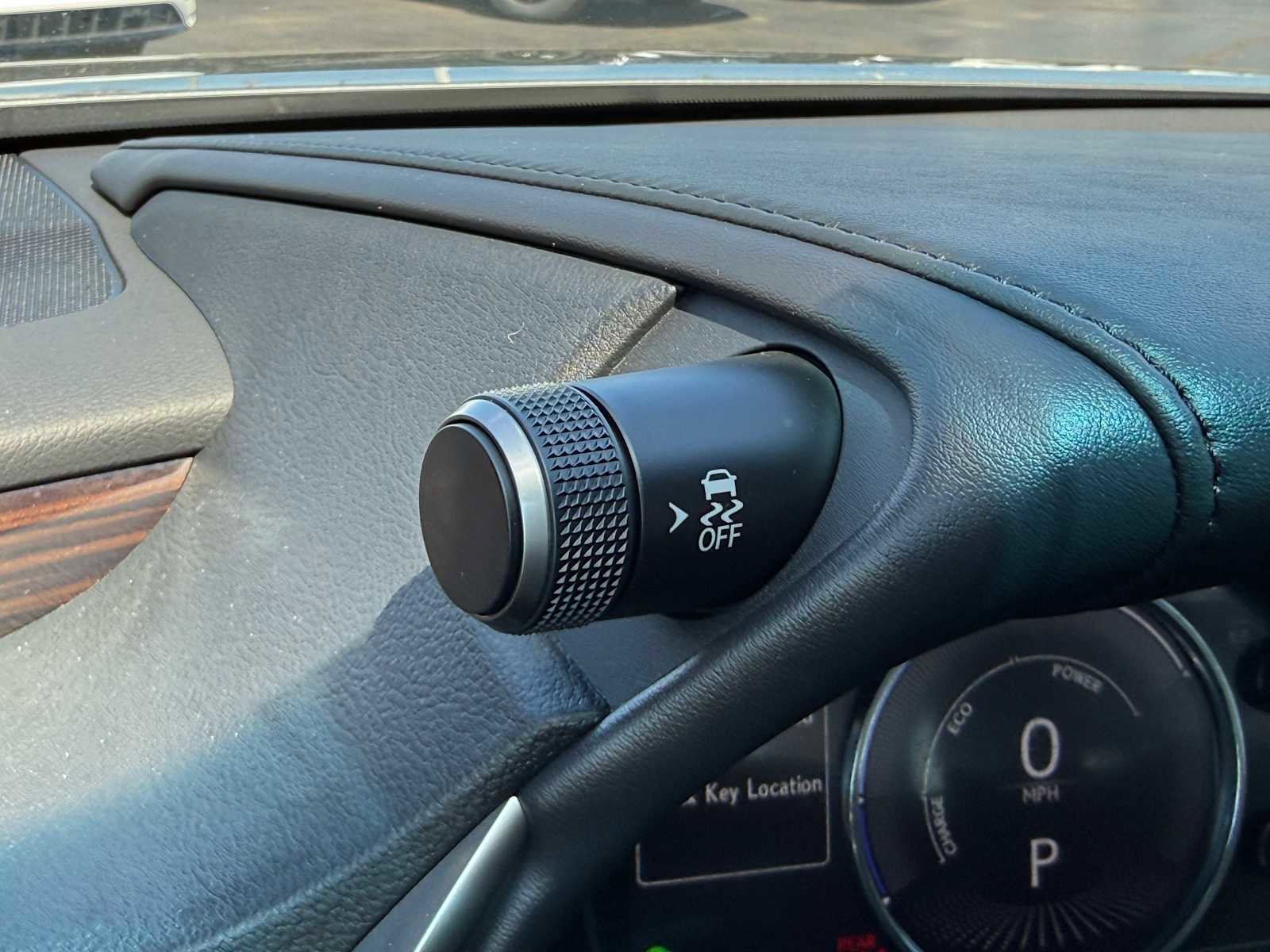 Used 2020 Lexus ES 300h w/ Premium Package FWD image 37