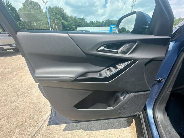 Used 2025 Chevrolet Equinox LT w/ Convenience Package II FWD image 25