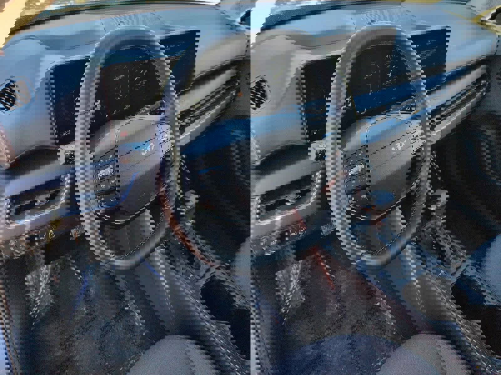 Used 2025 Kia K4 EX image 10