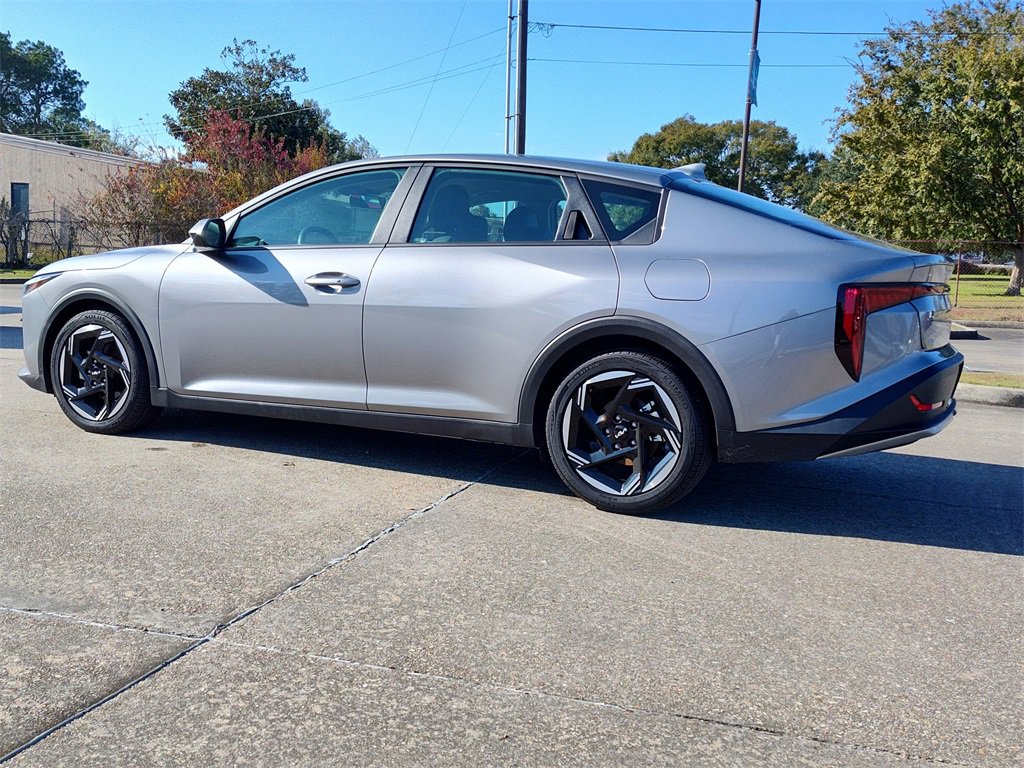 Used 2025 Kia K4 EX image 5