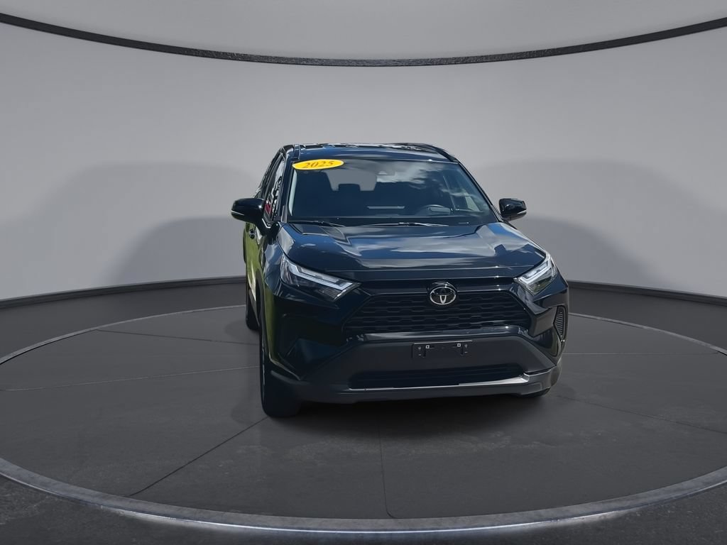 Used 2025 Toyota RAV4 XLE FWD image 3