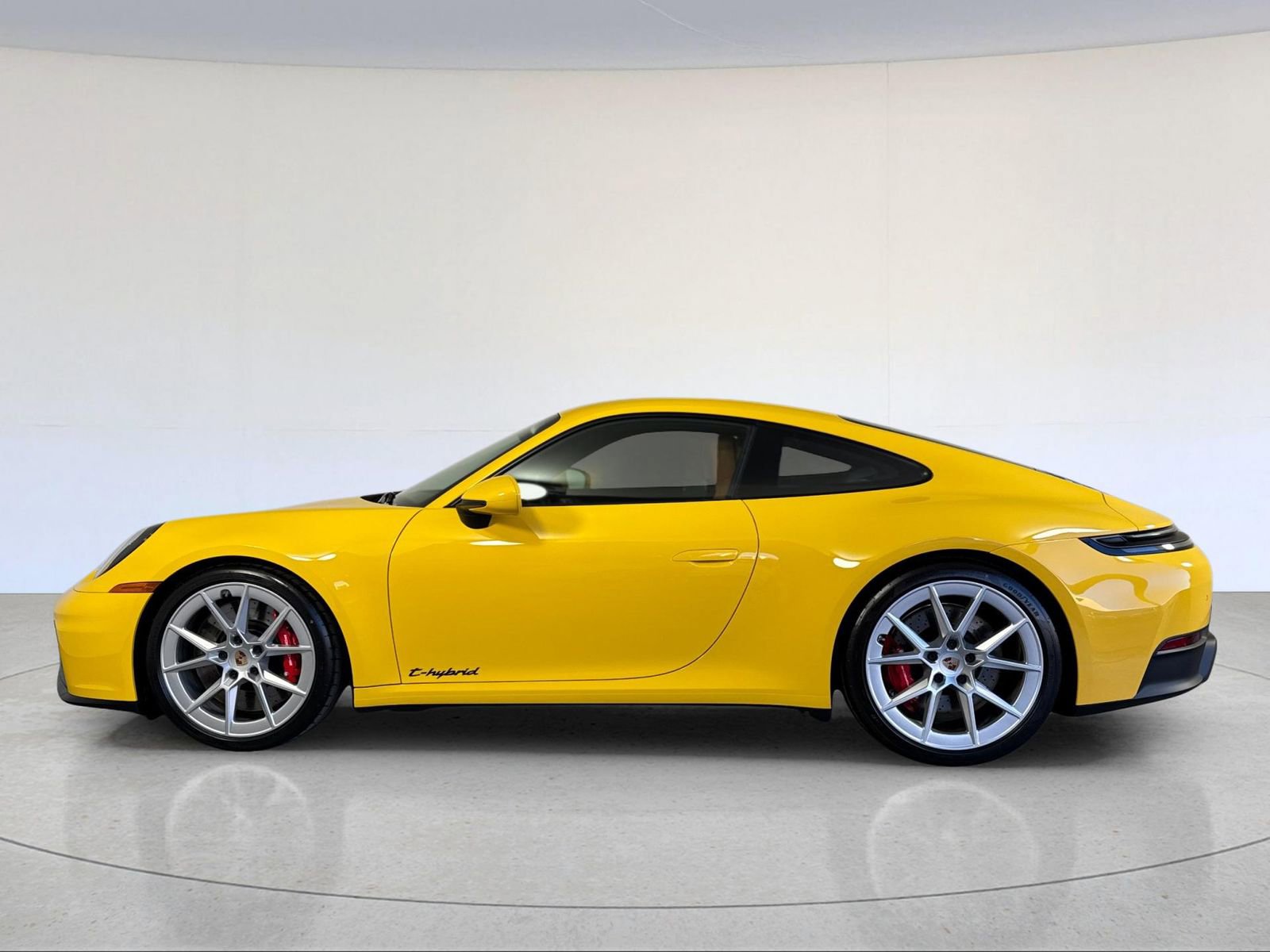 Used 2026 Porsche 911 Carrera 4 GTS AWD/4WD image 2