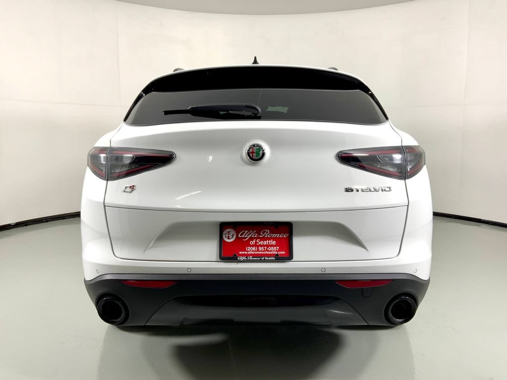 New 2026 Alfa Romeo Stelvio Sprint w/ Convenience Package AWD/4WD image 14