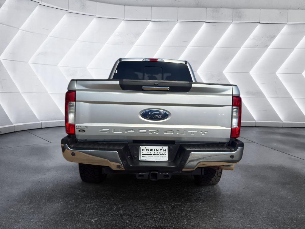 Used 2019 Ford F250 XLT w/ XLT Premium Package image 4