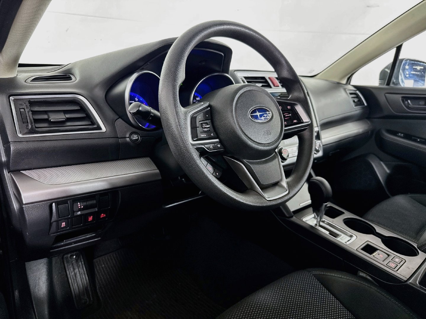 Used 2019 Subaru Outback 2.5i AWD/4WD image 19