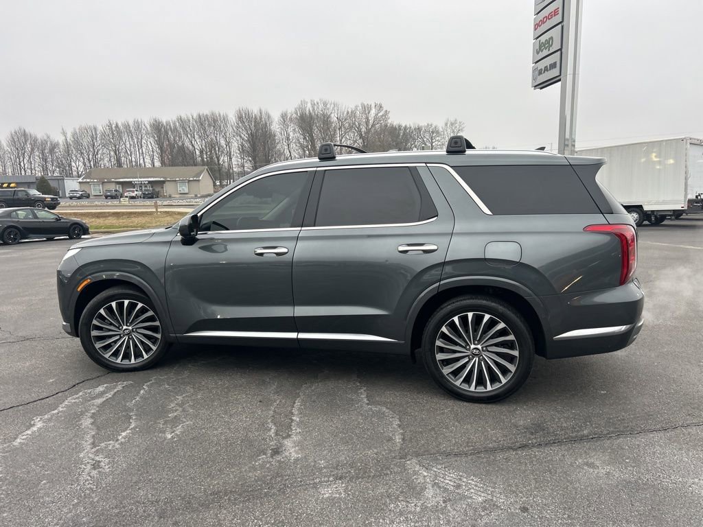 Used 2023 Hyundai Palisade Calligraphy image 8