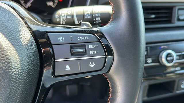 Used 2025 Honda Pilot TrailSport image 14