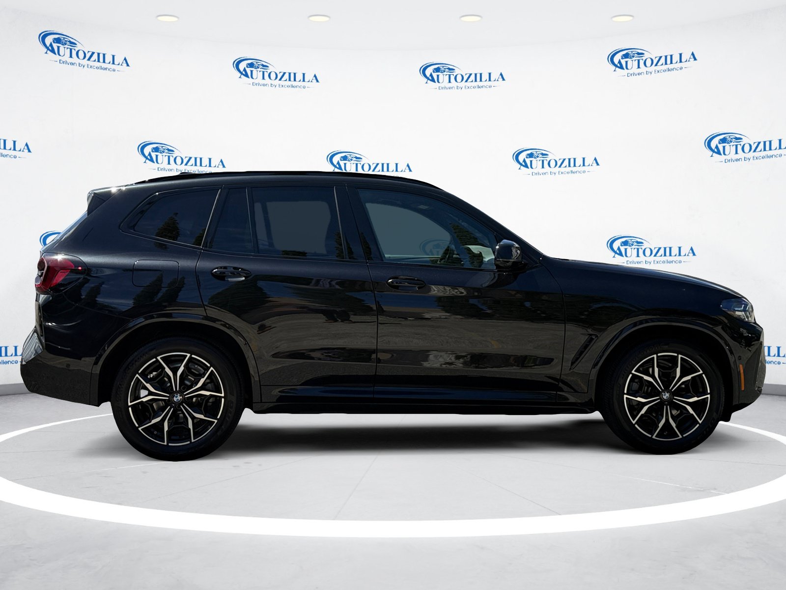 Used 2024 BMW X3 sDrive30i w/ M Sport Package RWD image 6