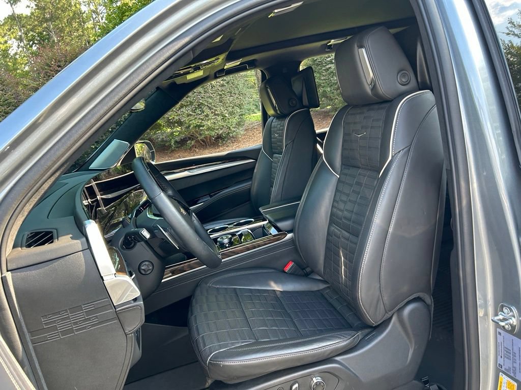 Used 2025 Cadillac Escalade Sport Platinum w/ LPO, ONYX Package RWD image 52